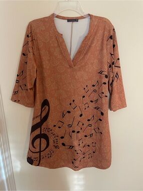 Azalea by Firmiana V-Neck Musical Print Tunic Women’s Size XL